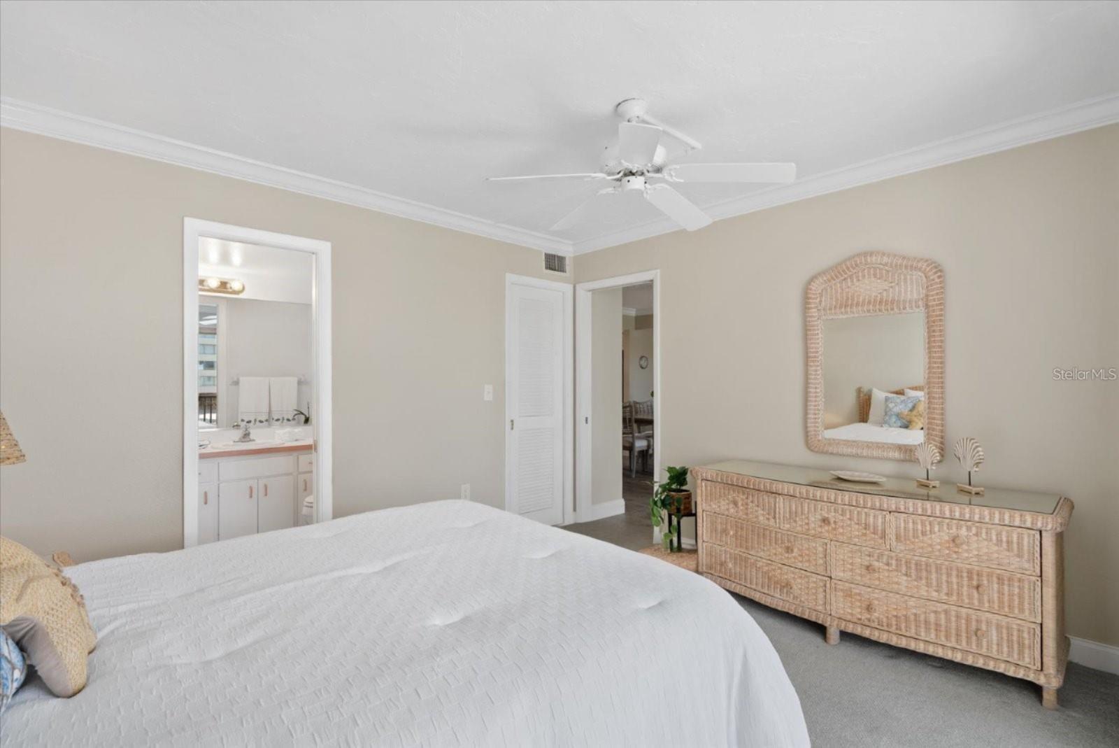 INLET APTS - Residential