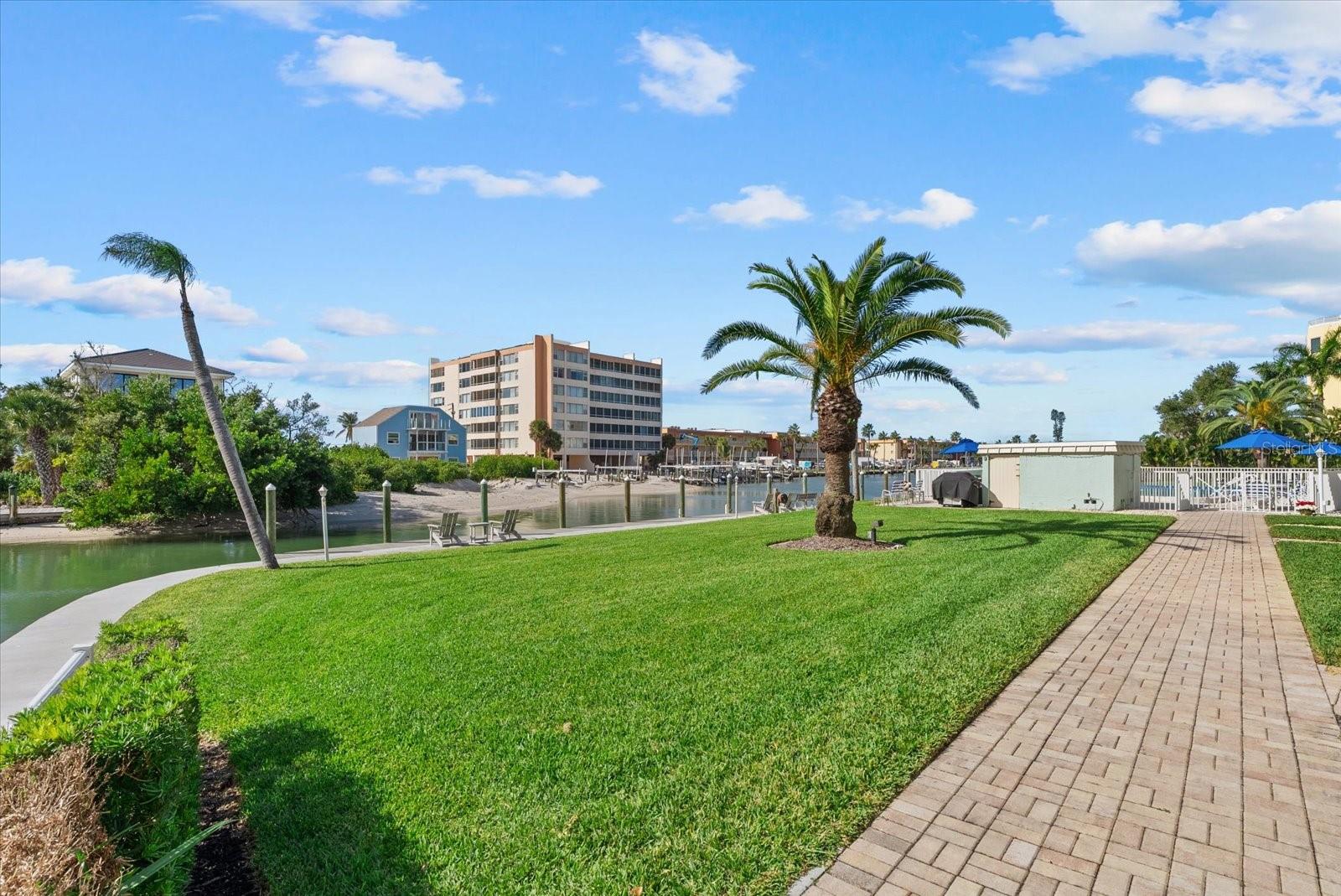 INLET APTS - Residential