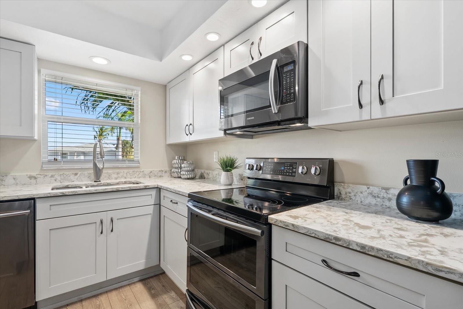 INLET APTS - Residential