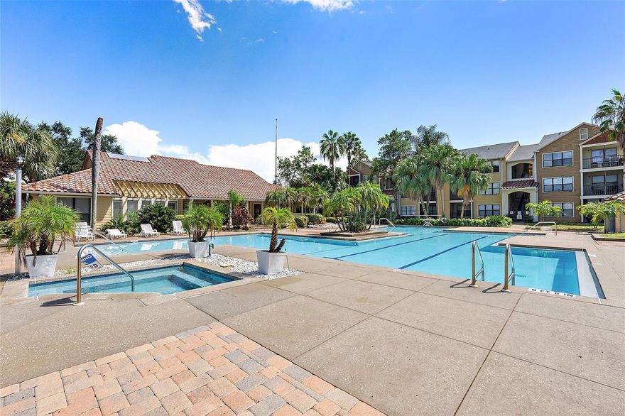 Beautiful 2 bedroom 2 bathroom updated and fully furnished condo located in the Prime North East St Petersburg, right next to major highways to Tampa and Downtown St Pete. features wood flooring through out, nice open kitchen looking out into living room, very nice furniture just bring your clothes, community features a gym, swimming pool, clubhouse.