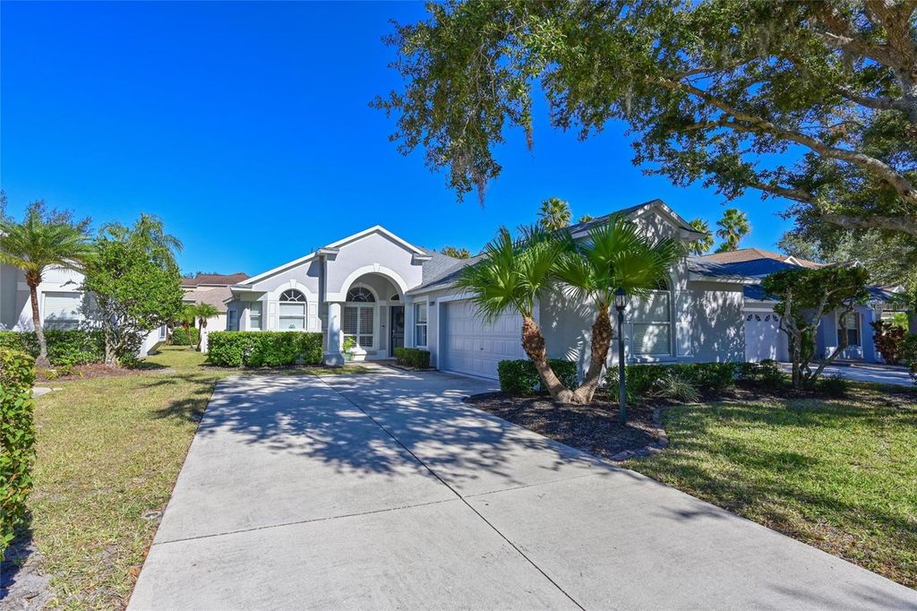 Photo of 12709 Nightshade Place, Lakewood Ranch, FL 34202 (MLS # A4676636)