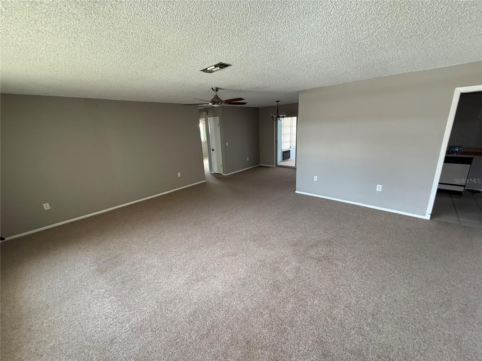 4212 NEIL LANE