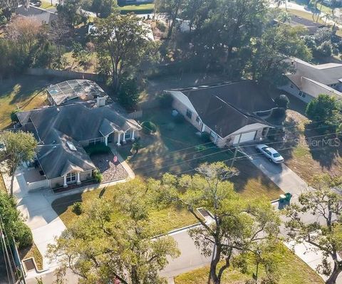 A home in DELAND