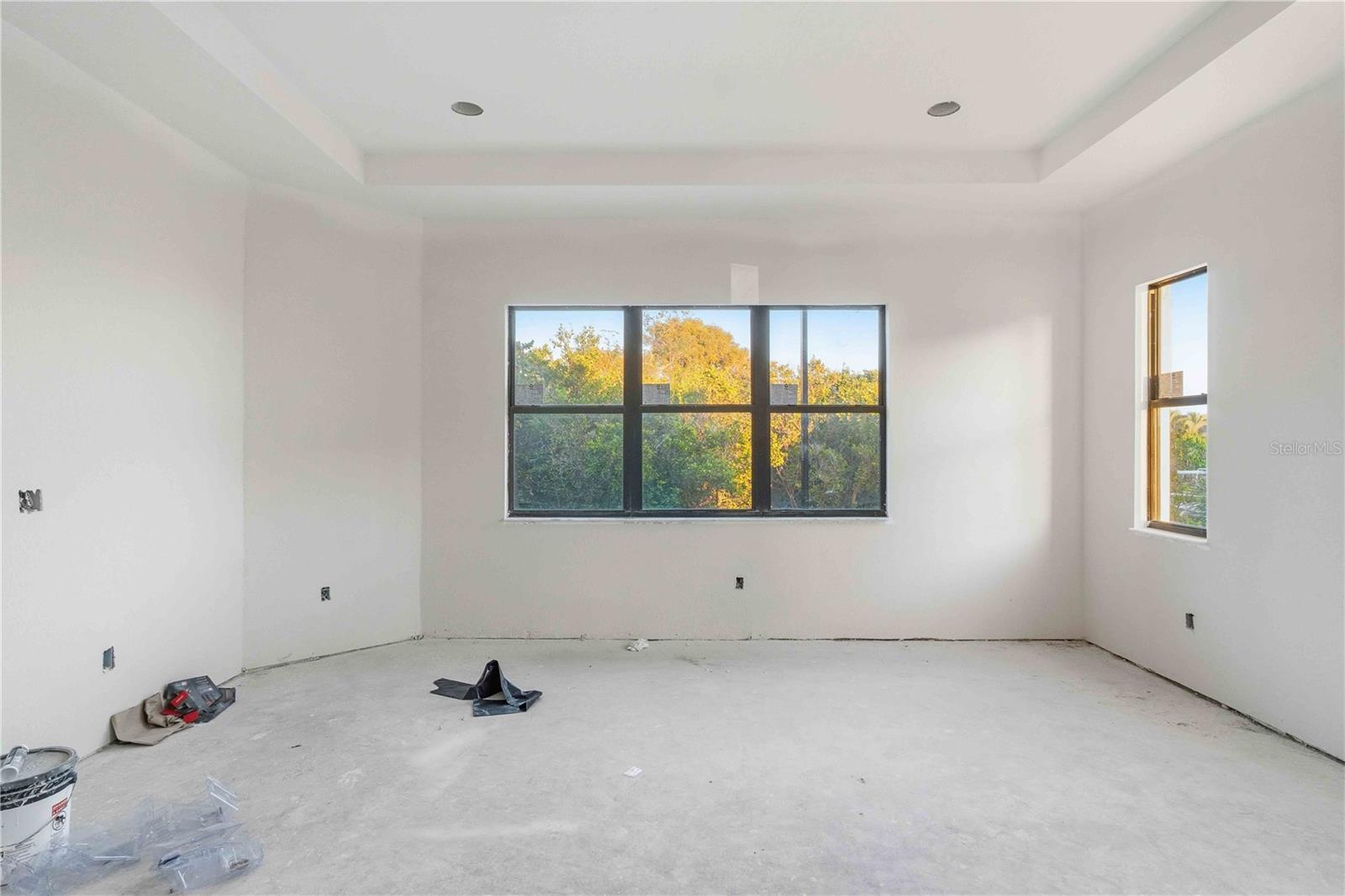 WINDWARD ISLES - Residential