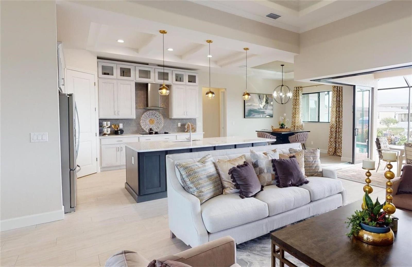 WINDWARD ISLES - Residential