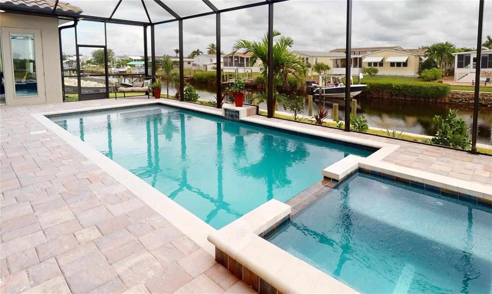 WINDWARD ISLES - Residential