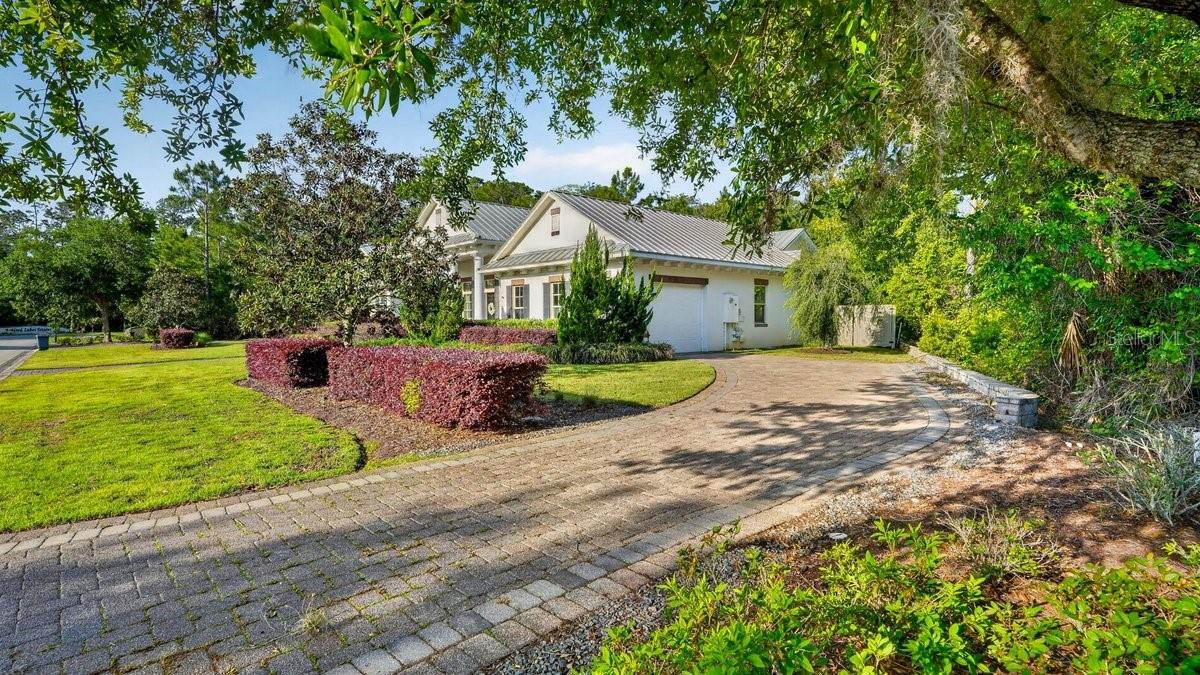 3 ASHFORD LAKES DRIVE