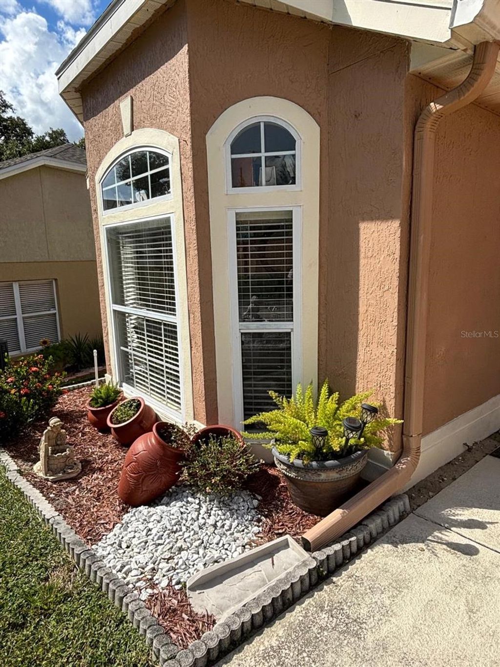 Photo of 701 White Ivey Court, Apopka, FL 32712 (MLS # O6383381)