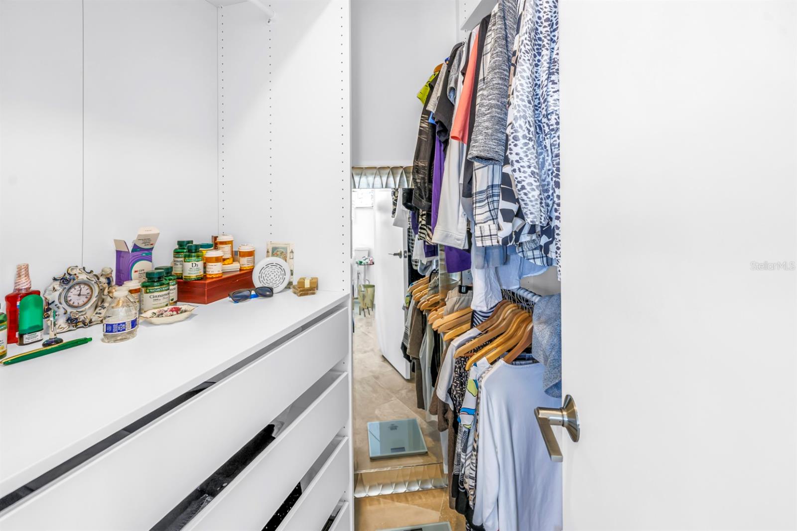 CAPRI ISLE - Residential