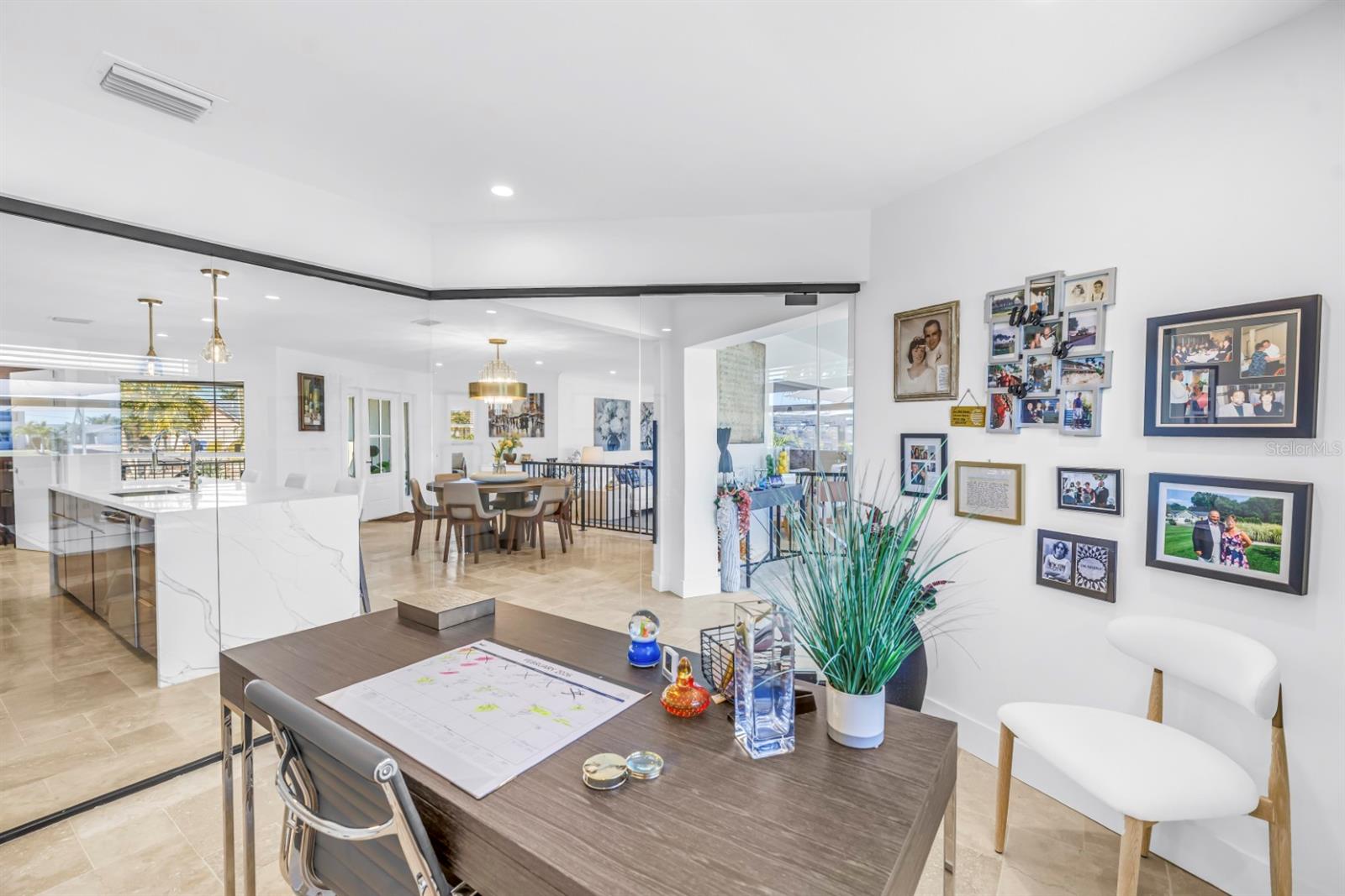 CAPRI ISLE - Residential