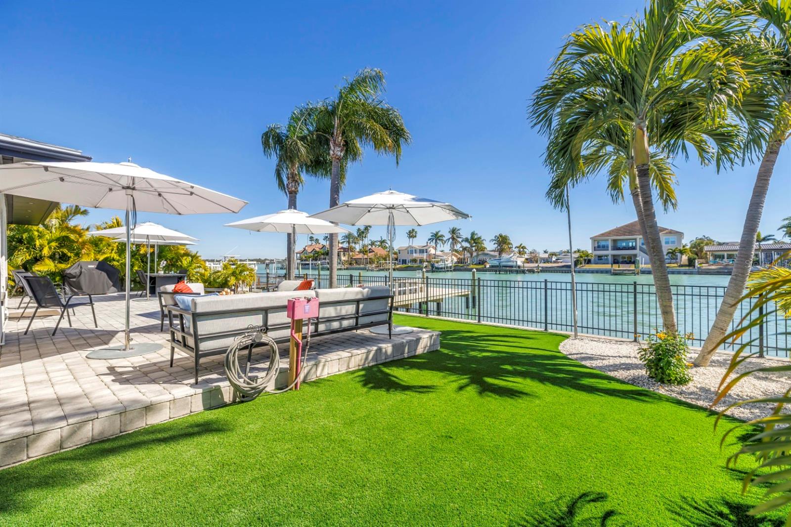 CAPRI ISLE - Residential