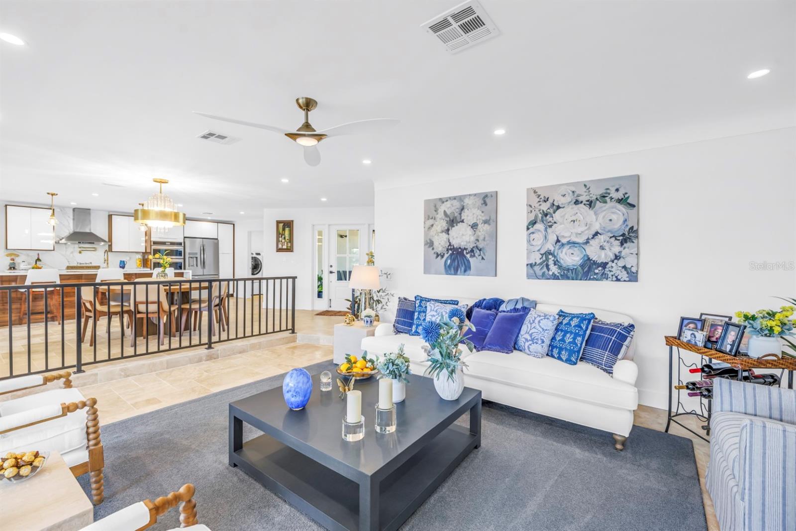 CAPRI ISLE - Residential