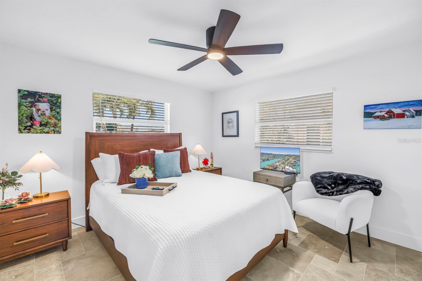 CAPRI ISLE - Residential