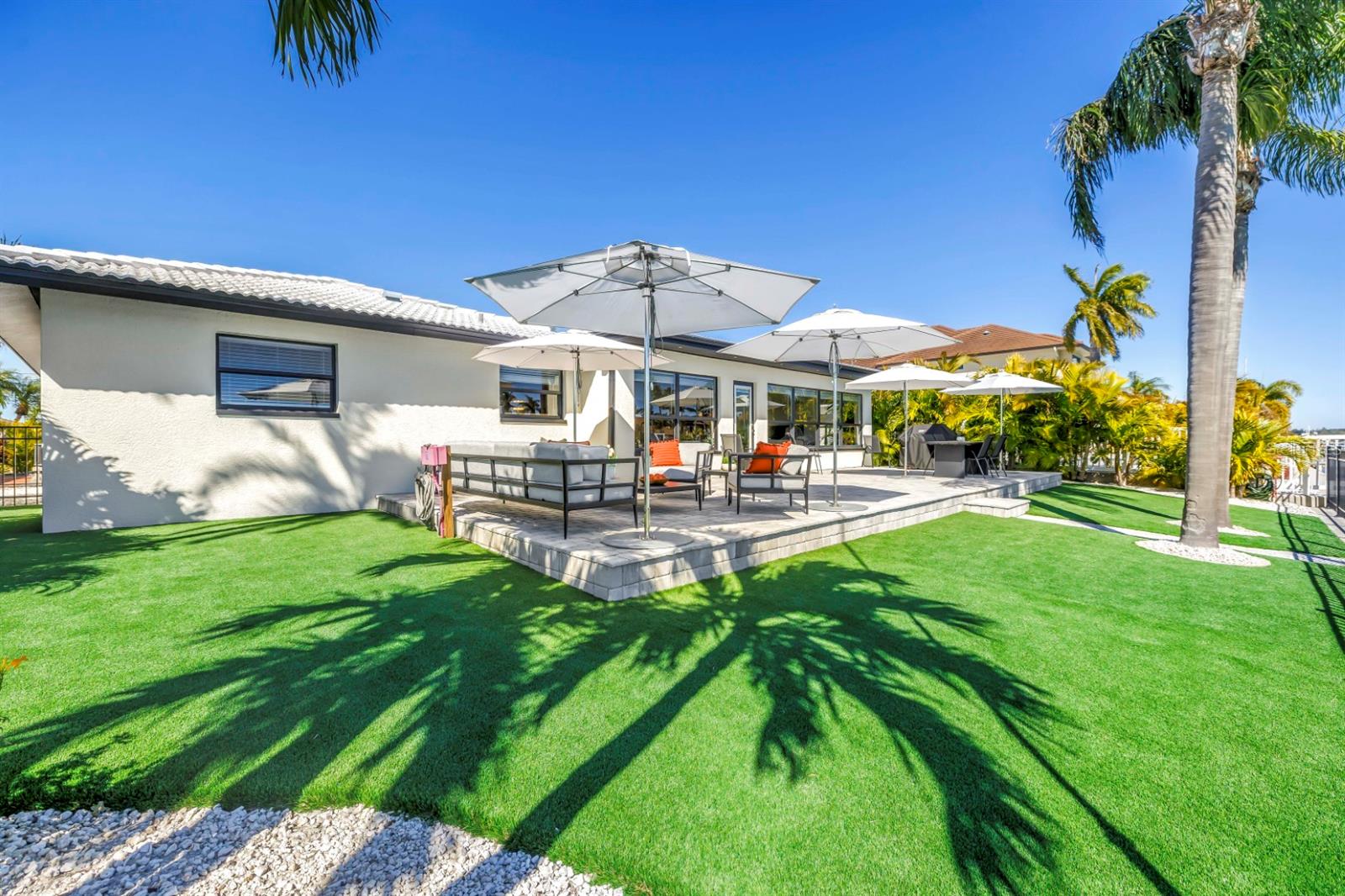 CAPRI ISLE - Residential