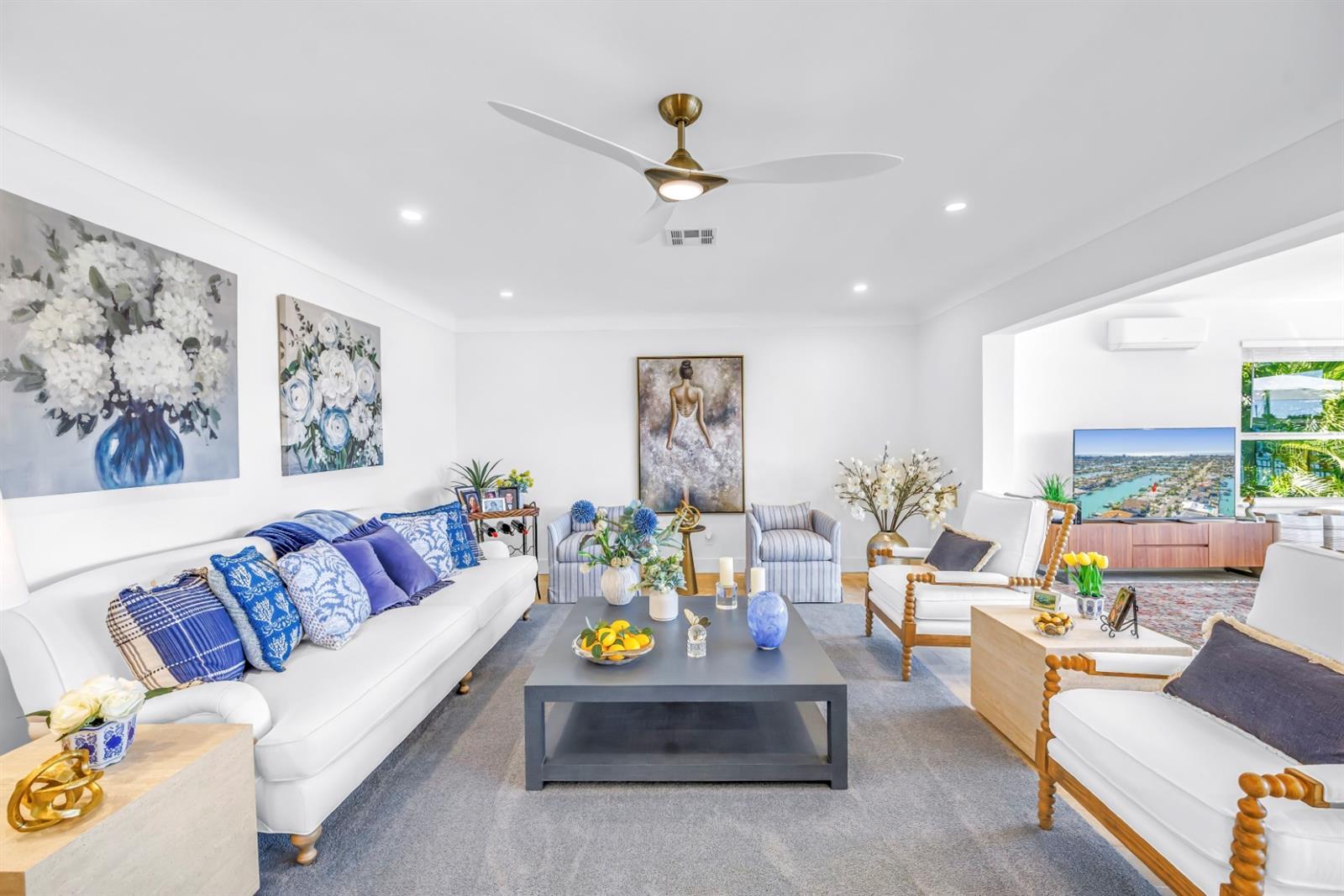 CAPRI ISLE - Residential