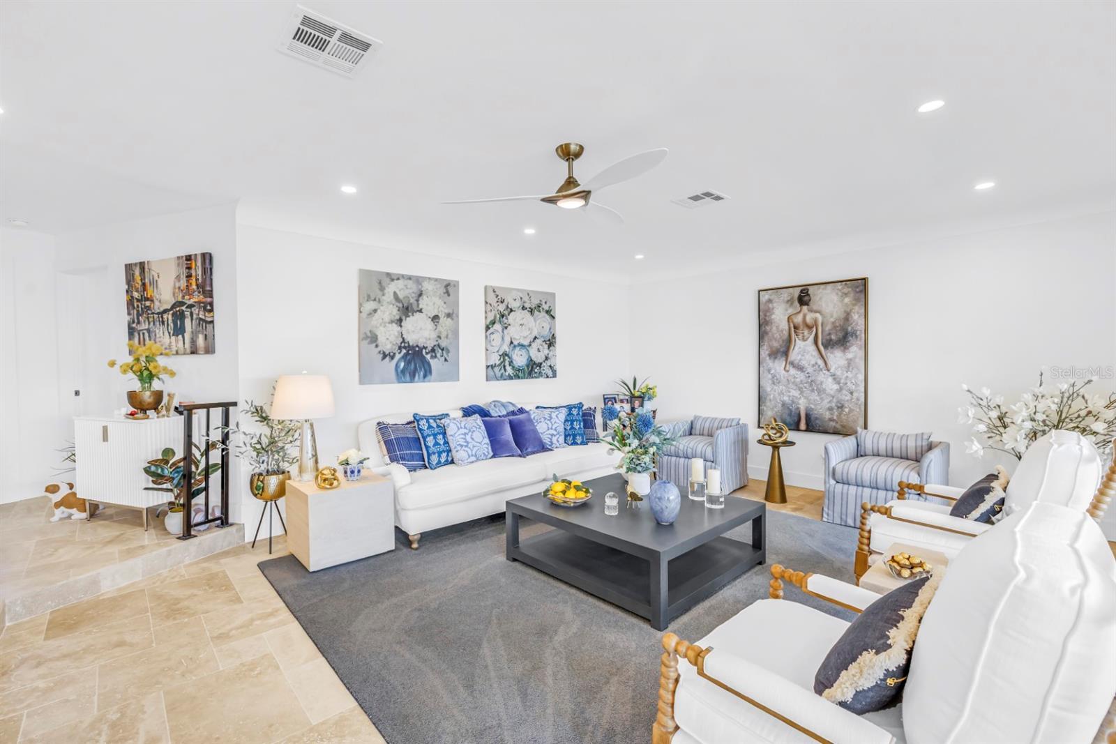 CAPRI ISLE - Residential