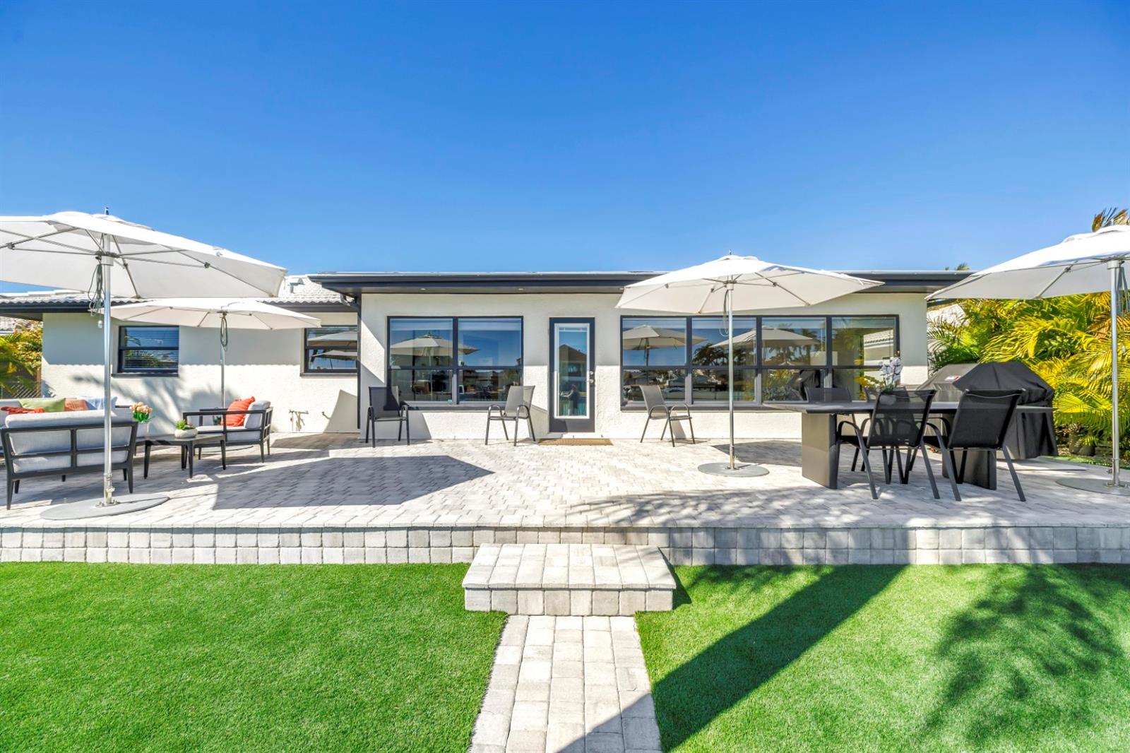 CAPRI ISLE - Residential