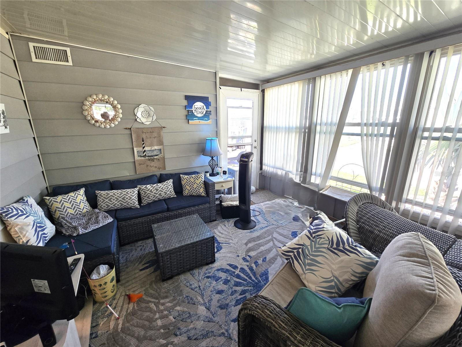SWEETWATER GOLF & TENNIS CLUB ADD 01 - Residential