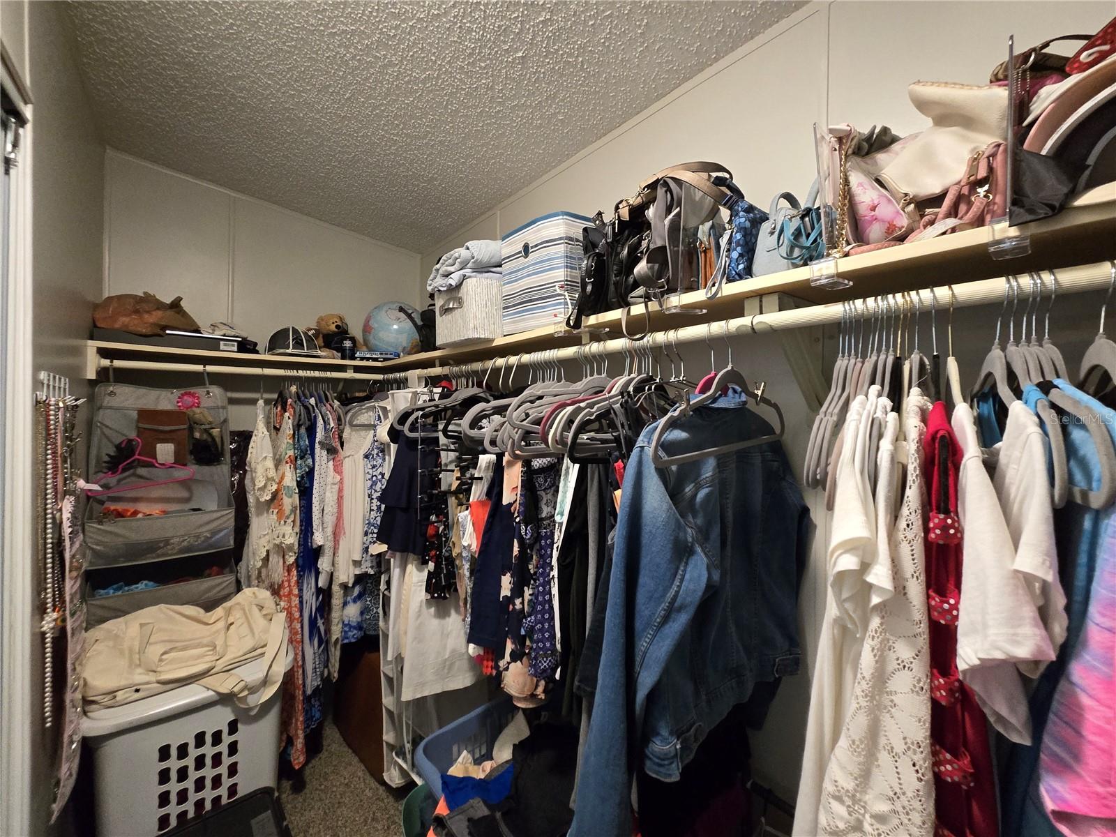 SWEETWATER GOLF & TENNIS CLUB ADD 01 - Residential