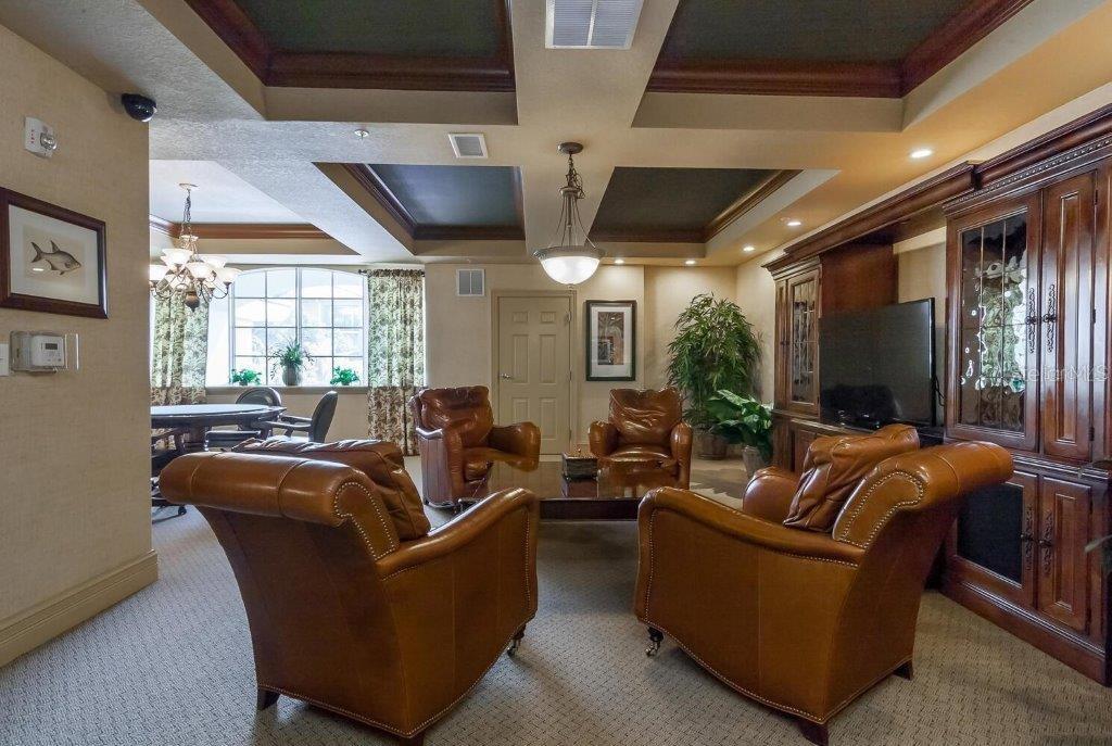 BROADWAY PROMENADE - Residential