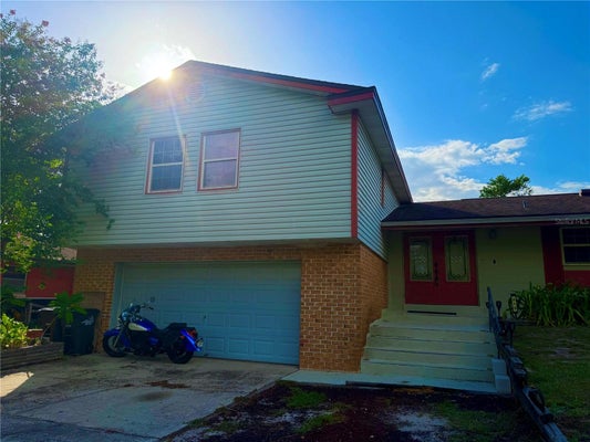 513 OAKCREST ST, ALTAMONTE SPRINGS, FL 32714 - Image 88c8fbbf8df364c0a6b27aa6b2a46f53/3803912480