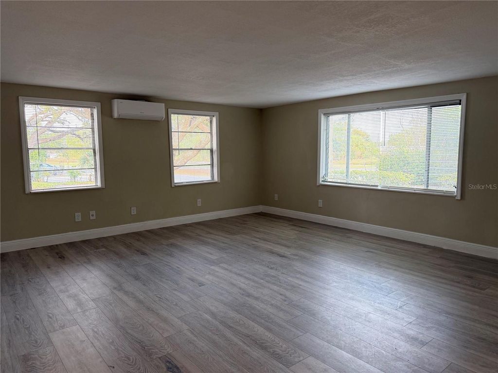 Photo of 9624 N 12th Street, Tampa, FL 33612 (MLS # TB8466462)