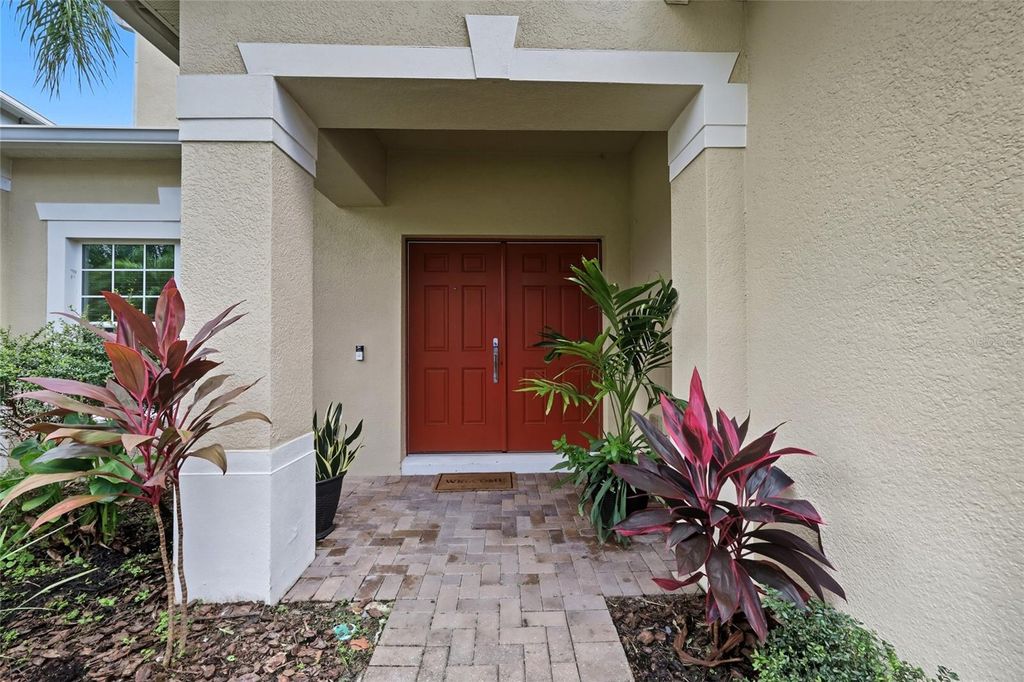 Photo of 9117 Oak Commons Way, Orlando, FL 32832 (MLS # O6351386)