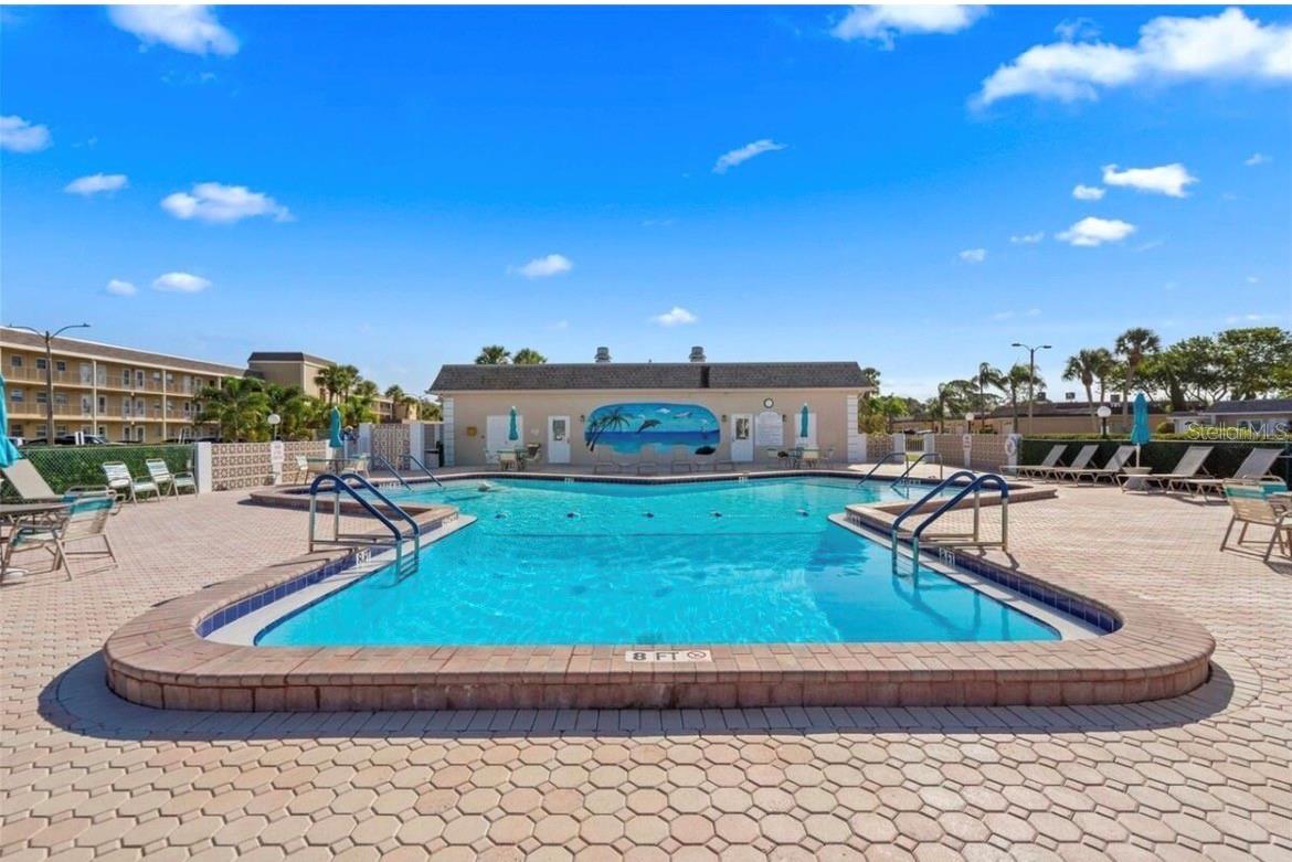 BOCA CIEGA POINT EAST - Residential