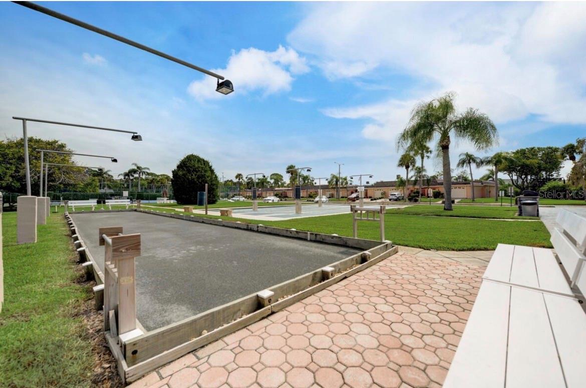 BOCA CIEGA POINT EAST - Residential