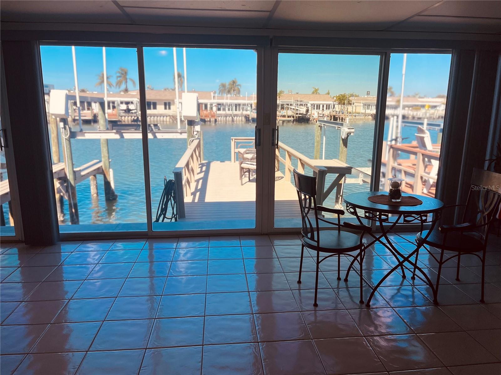 BOCA CIEGA POINT EAST - Residential