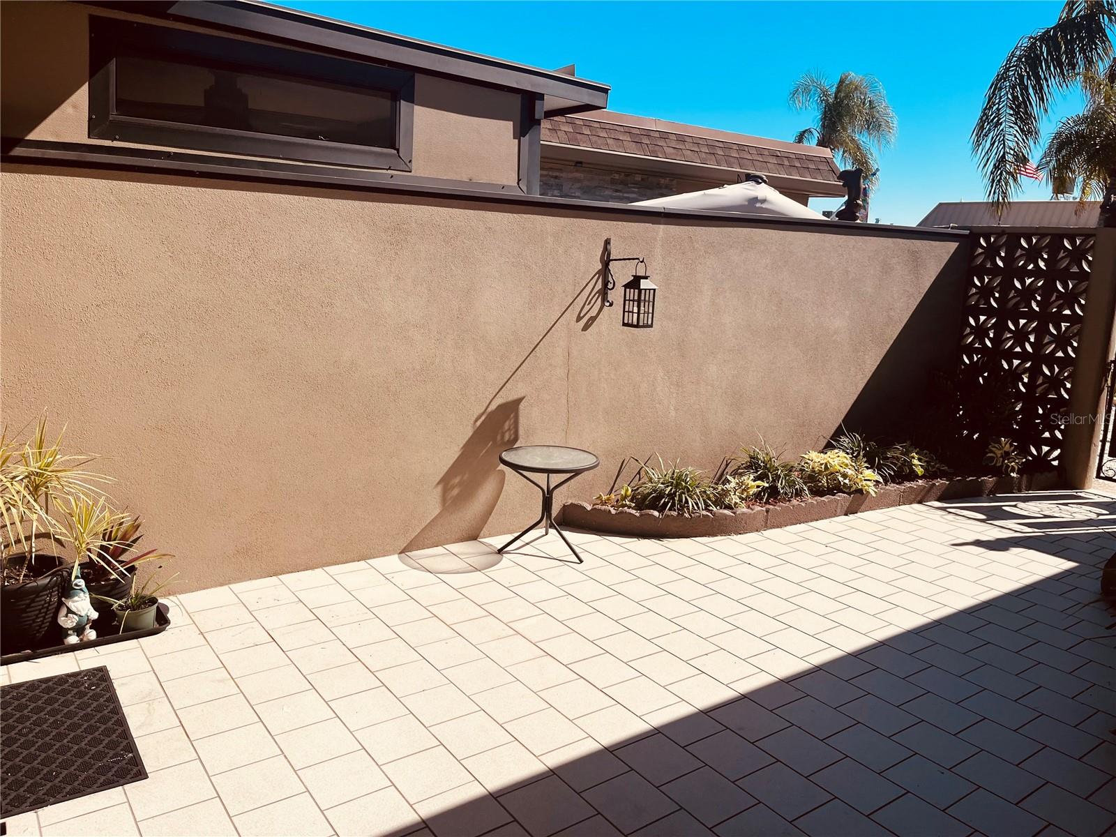 BOCA CIEGA POINT EAST - Residential