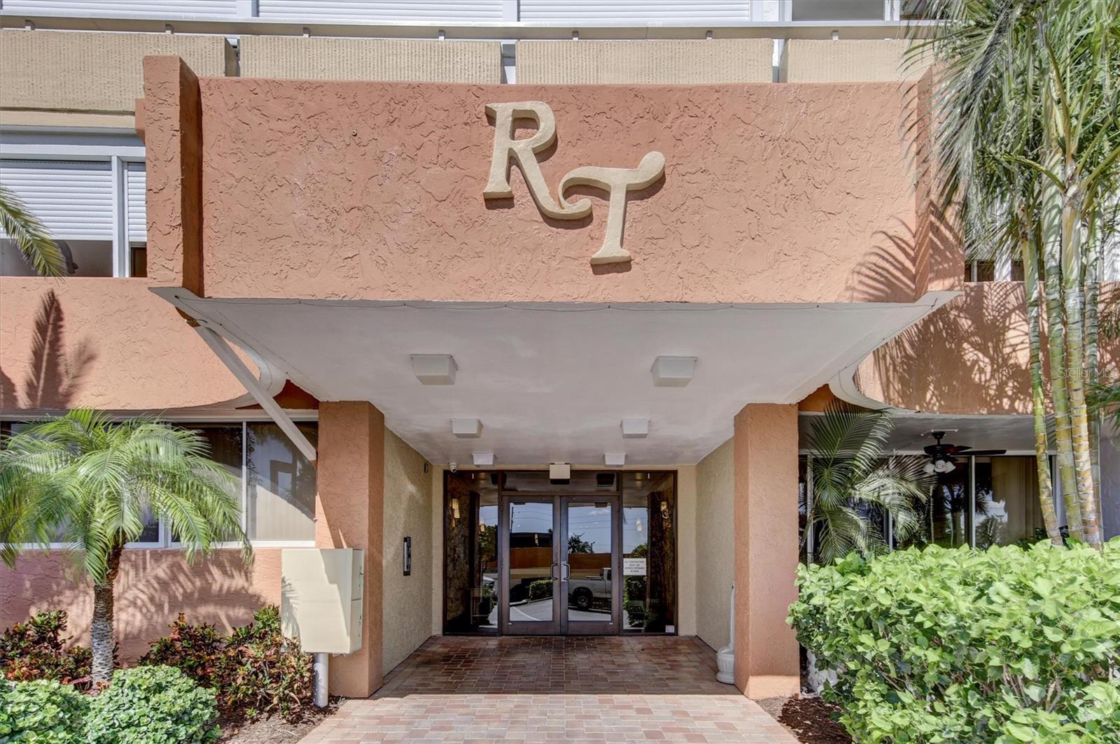 REDINGTON TOWERS BLDG 2 CONDO - Residential