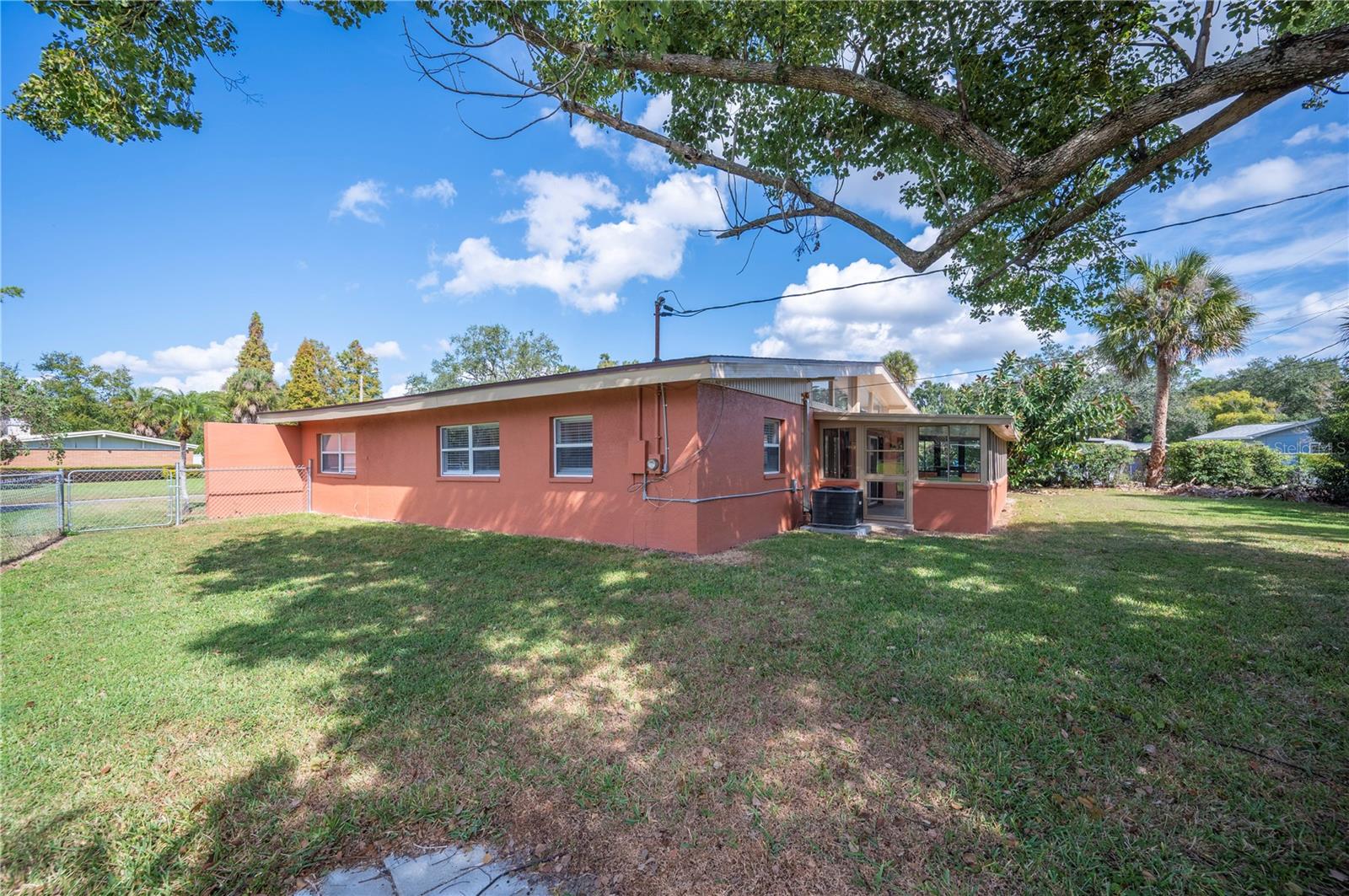 SYLVESTER SHORES - Residential