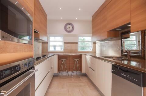 5 CARRION COURT 402