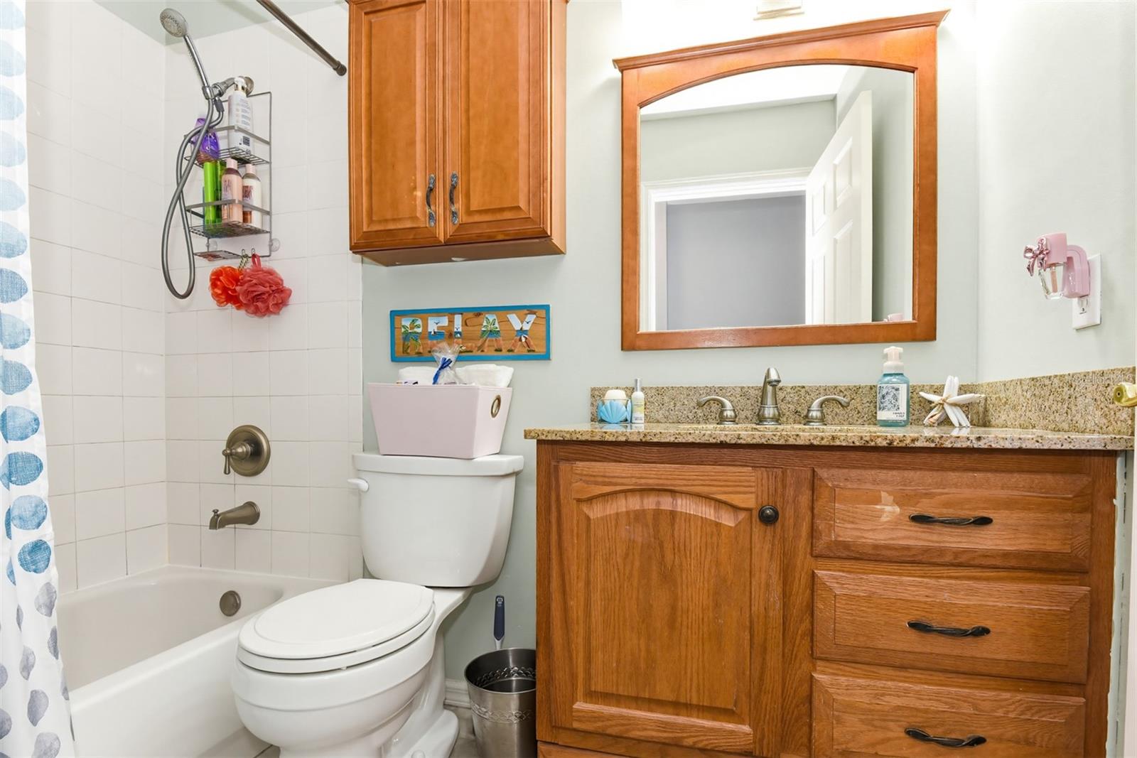 VINEYARDS LTS 01-41 - Residential