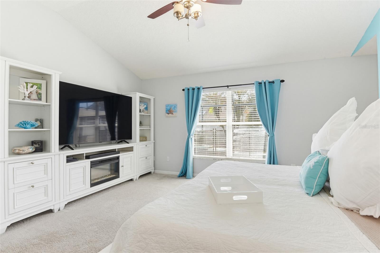 VINEYARDS LTS 01-41 - Residential