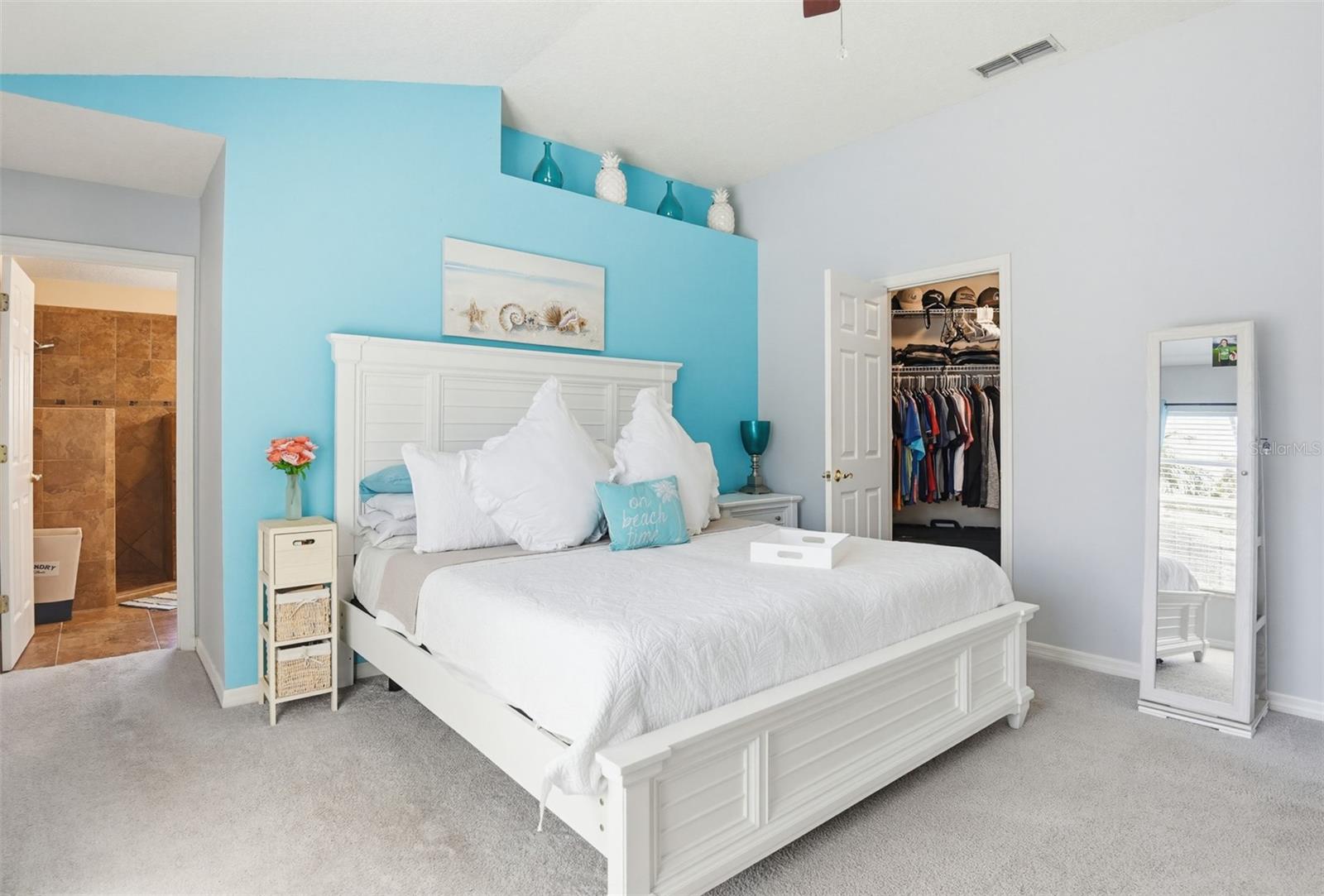 VINEYARDS LTS 01-41 - Residential