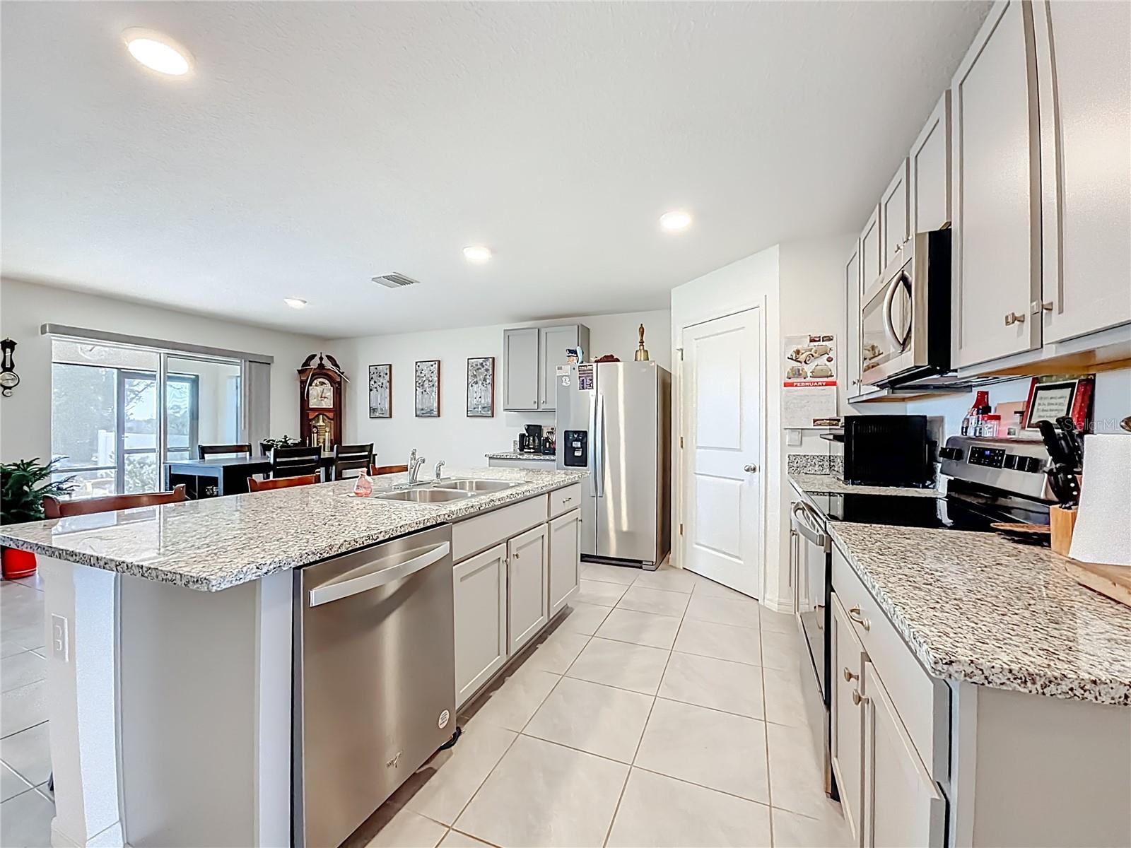 FAIRWAYS AT TWISTED OAKS SUB - Residential