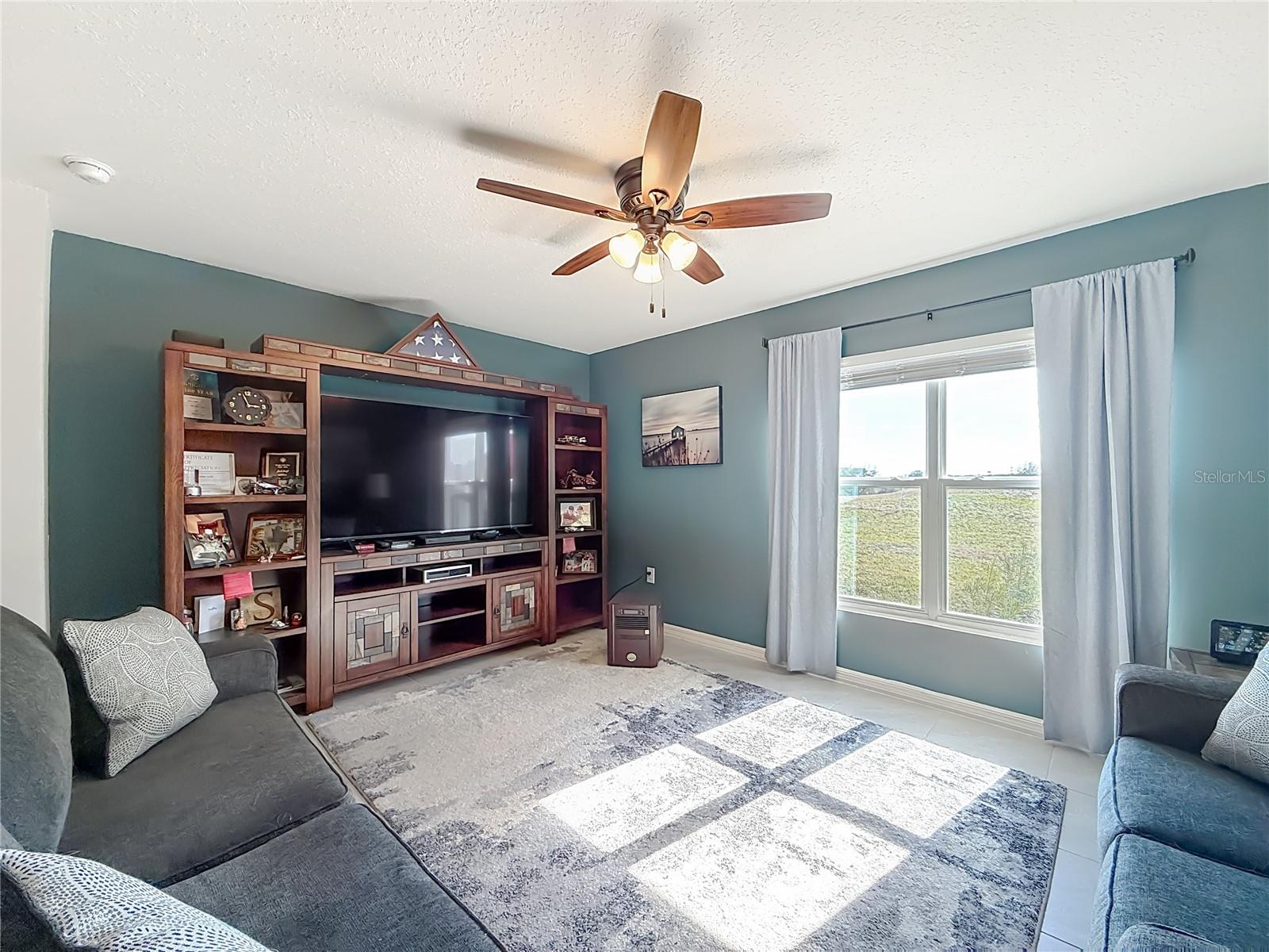 FAIRWAYS AT TWISTED OAKS SUB - Residential