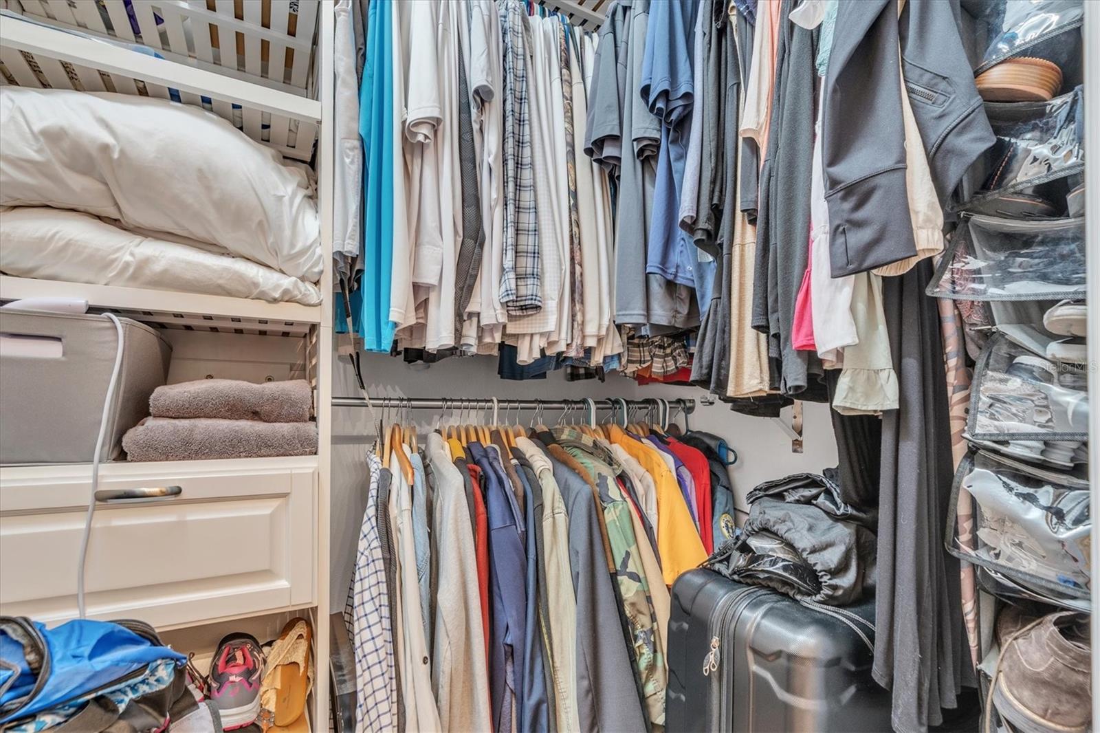 EDGEWATER/RIVER RDG COUNTRY CL - Residential