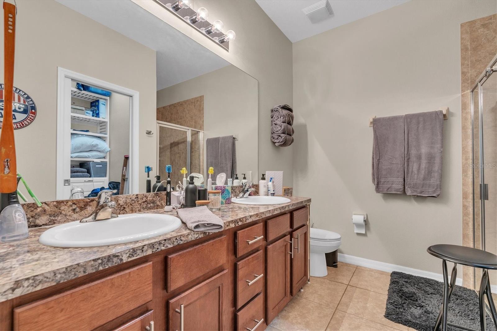 EDGEWATER/RIVER RDG COUNTRY CL - Residential