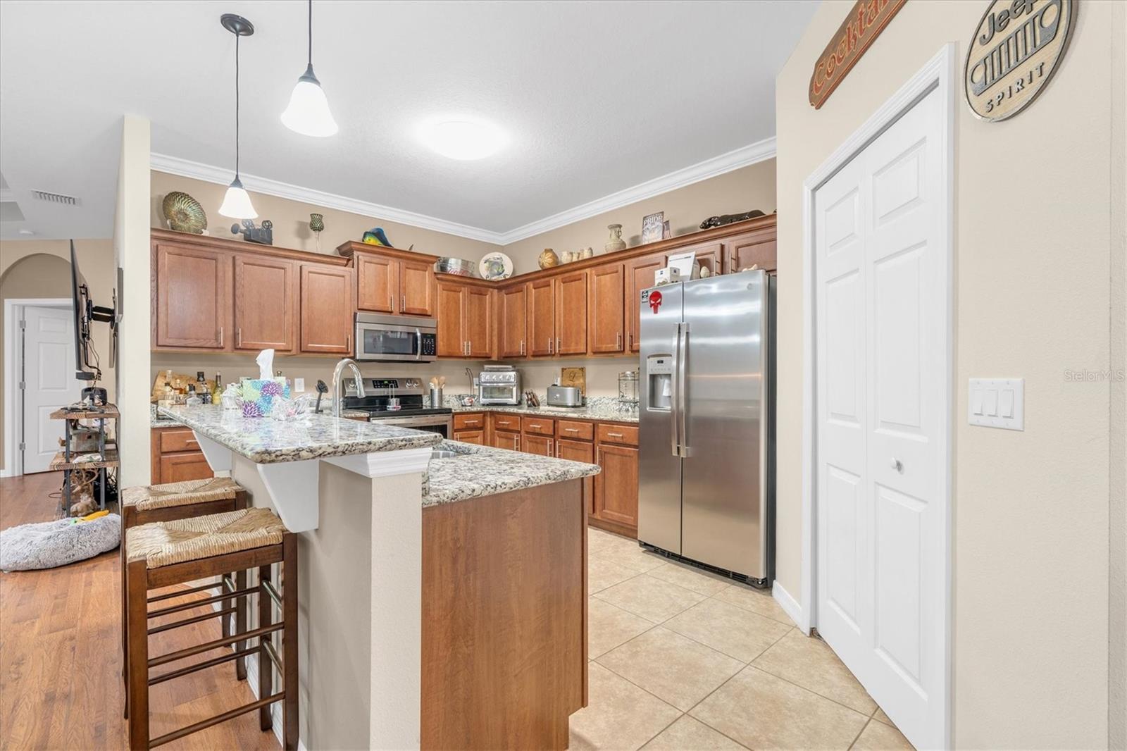 EDGEWATER/RIVER RDG COUNTRY CL - Residential