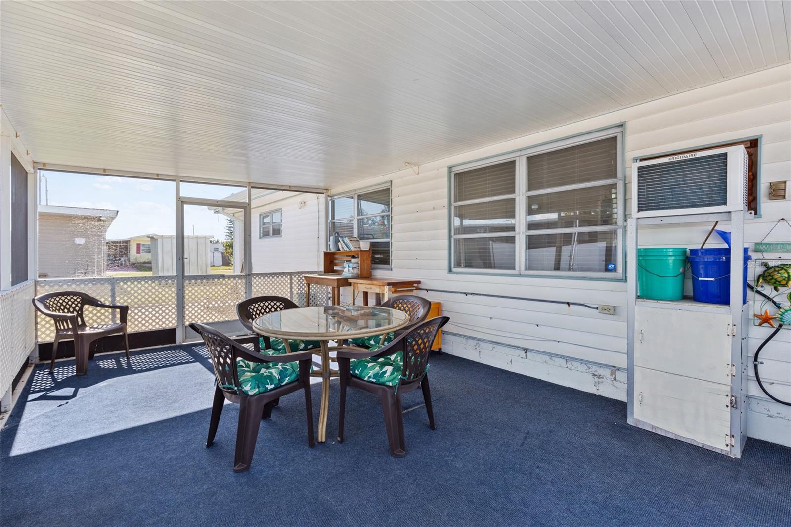 FAIR LANE ACRES FIRST ADD - Residential