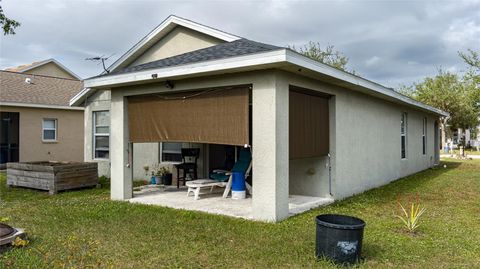 A home in PARRISH