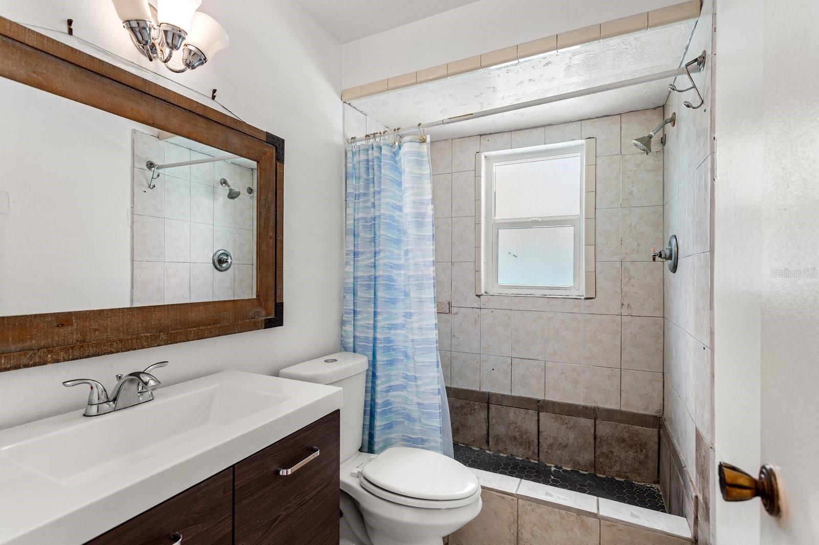 TOWN & COUNTRY ESTATES UNIT 1 - Residential