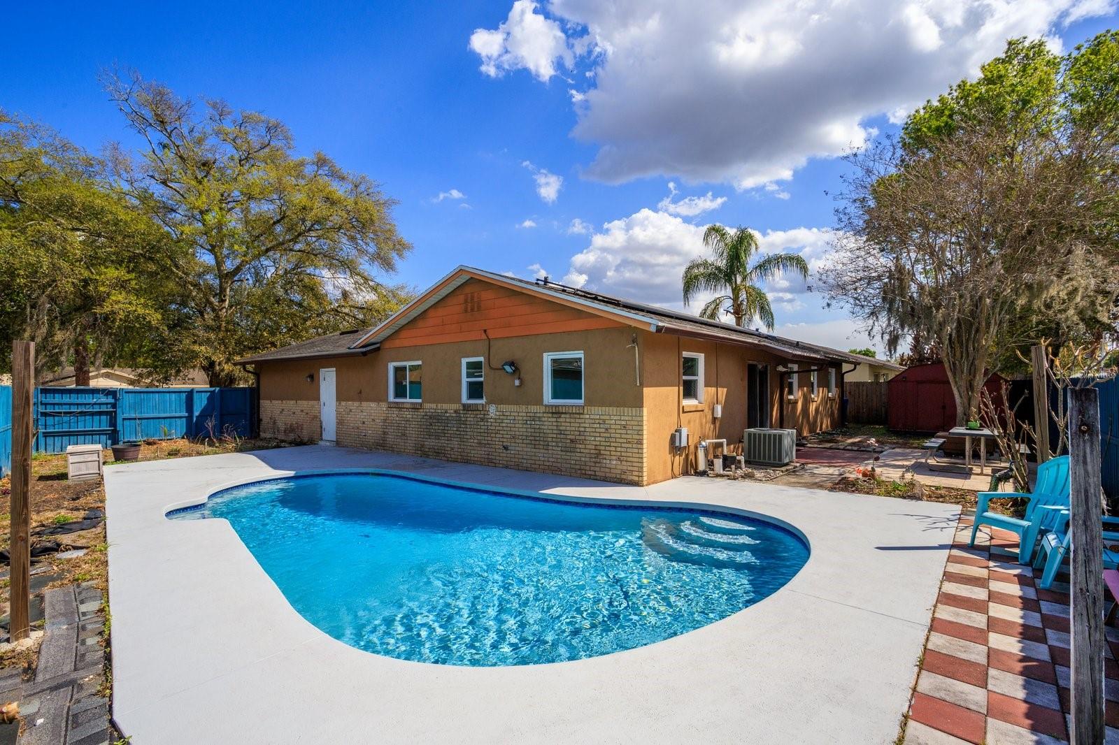 TOWN & COUNTRY ESTATES UNIT 1 - Residential