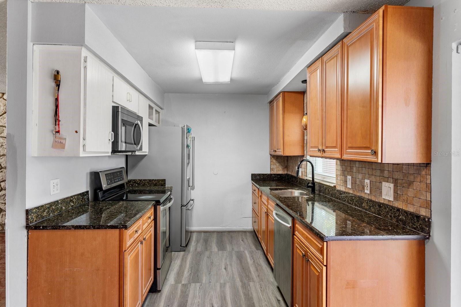 TOWN & COUNTRY ESTATES UNIT 1 - Residential