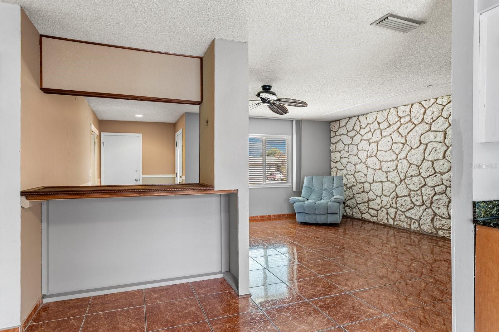 TOWN & COUNTRY ESTATES UNIT 1 - Residential