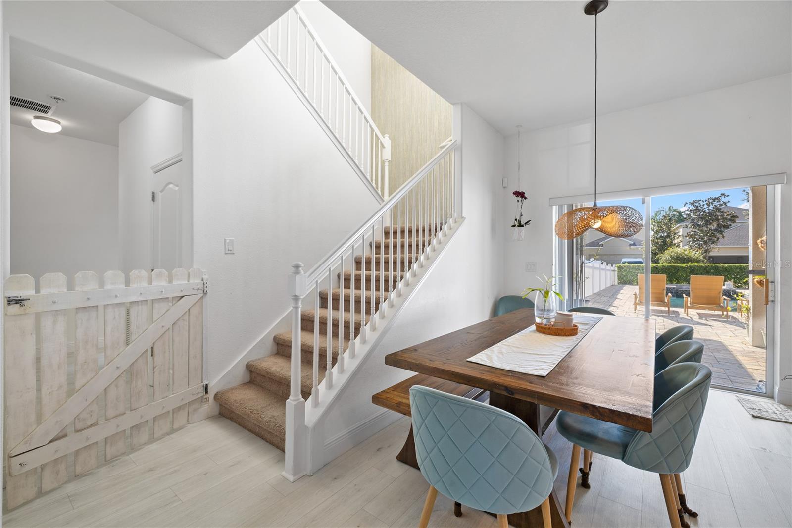 SIGNATURE LAKES - Residential