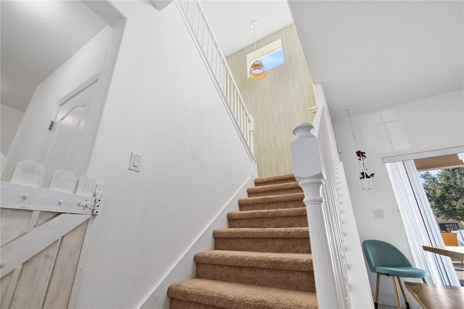 SIGNATURE LAKES - Residential